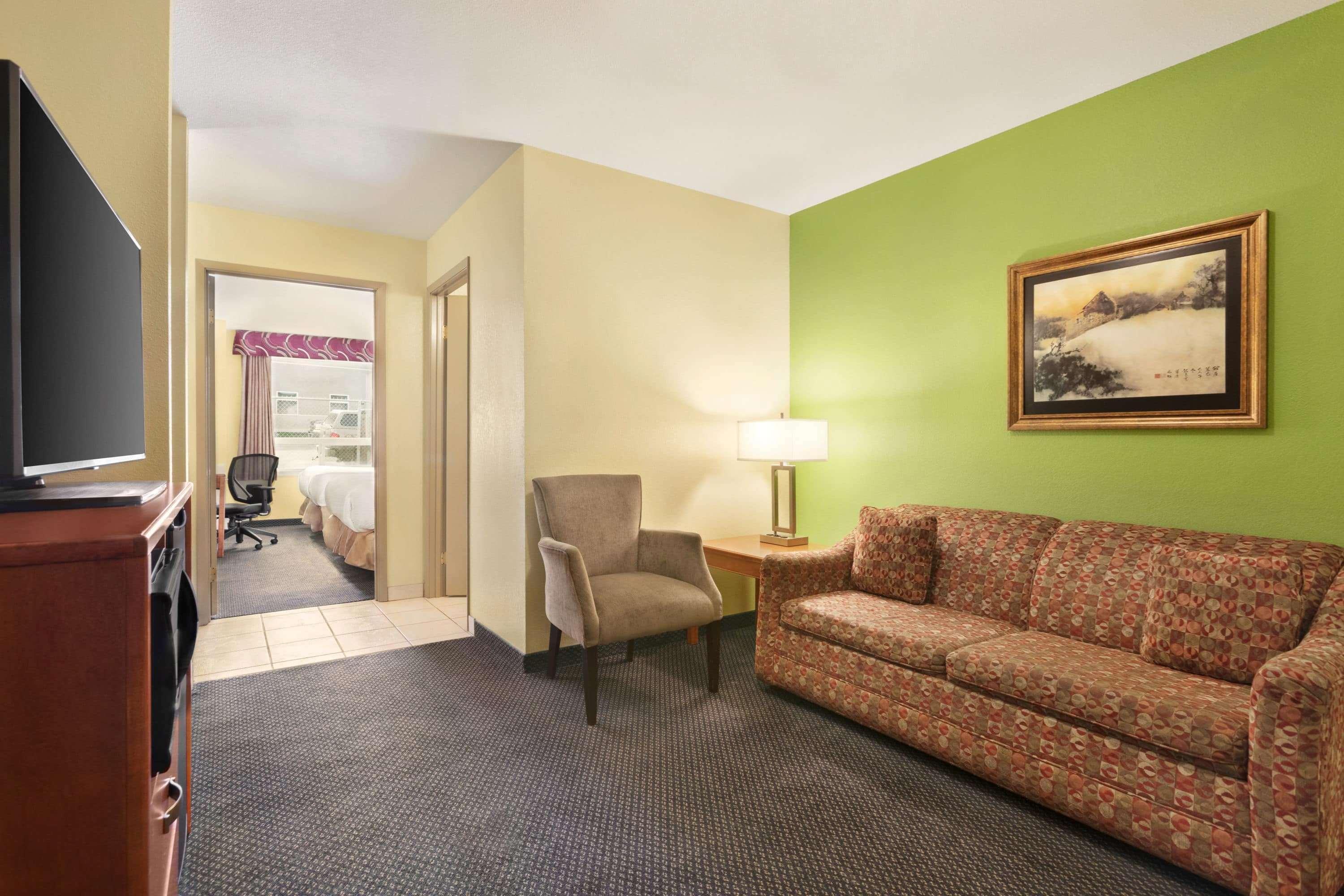 Days Inn & Suites By Wyndham Thompson Buitenkant foto